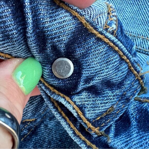 Vintage 90s Levi’s 551 relaxed fit tapered leg jeans Women’s 4 Short - Picture 4 of 8